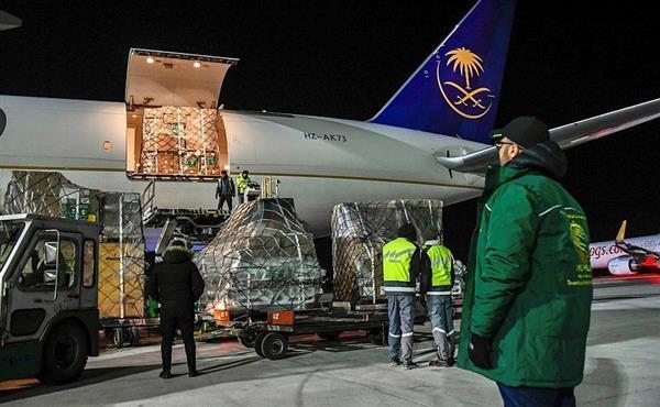 وصول الطائرة الثانية عشرة الإغاثية السعودية إلى مطار غازي عنتاب في تركيا