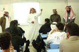 المدير العام للتعليم في العاصمة الرياض يشارك باحتفال الطلاب بيوم التاسيس