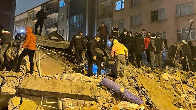 زلزال يضب جنوب تركيا بقوة 7,9 درجات قبل قليل