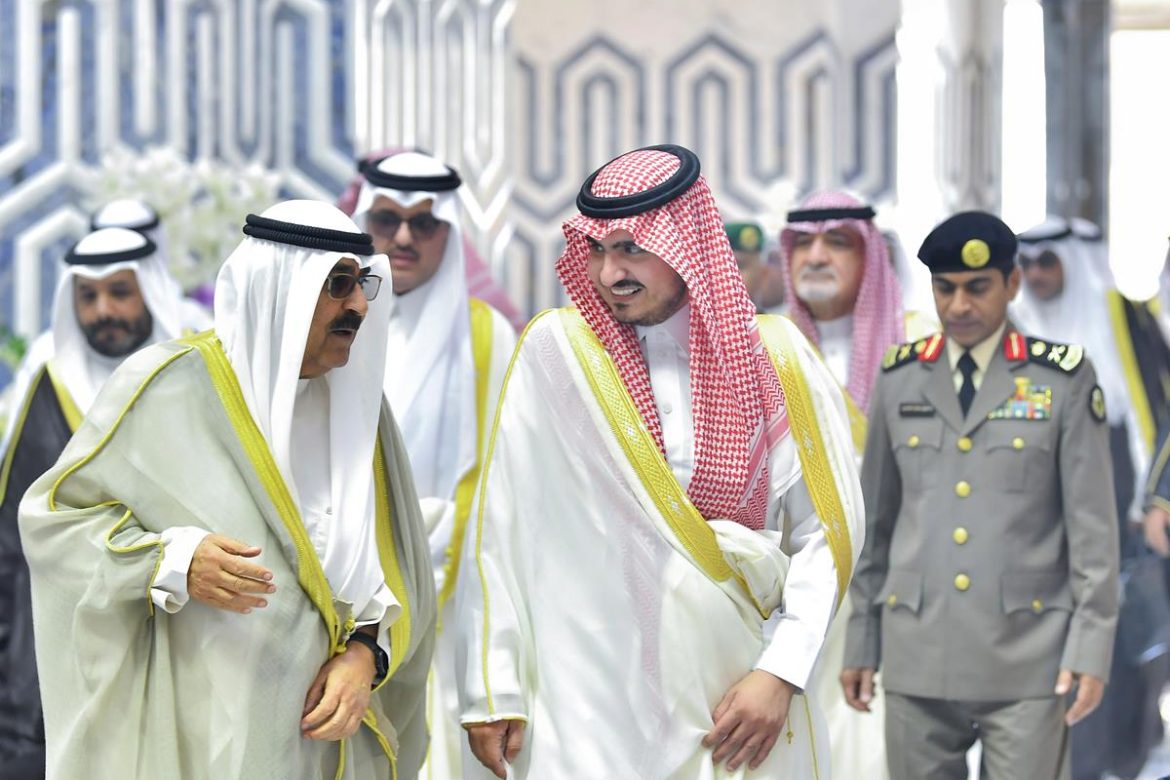 ولي عهد الكويت الشيخ مشعل الأحمد الصباح يصل إلى جدة اليوم الجمعة للمشاركة في القمة العربية