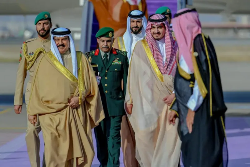 ملك مملكة البحرين حمد بن عيسى آل خليفة يصل إلى جدة اليوم للمشاركة في القمة العربية