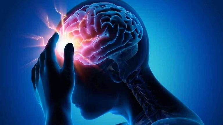 أسباب تؤدي إلى إصابة الشباب بسكتات دماغية وما هي أبرز علامات الإصابة بها